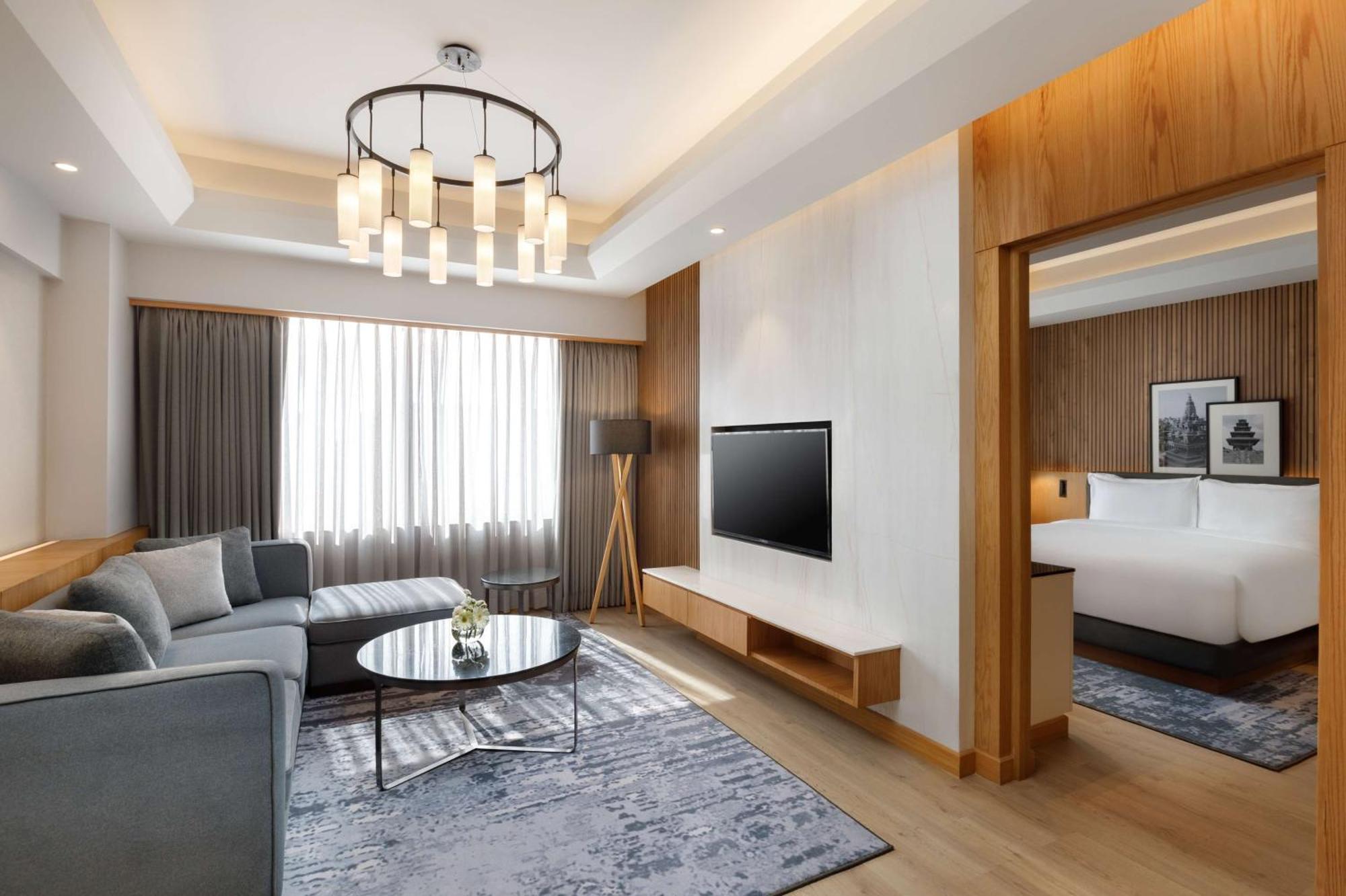 Radisson Hotel Катманду Экстерьер фото